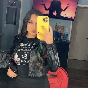 Meet your Posher, Wendy